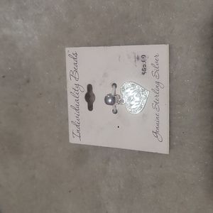 MOM a Individual Bead for a charm or bead bracelet